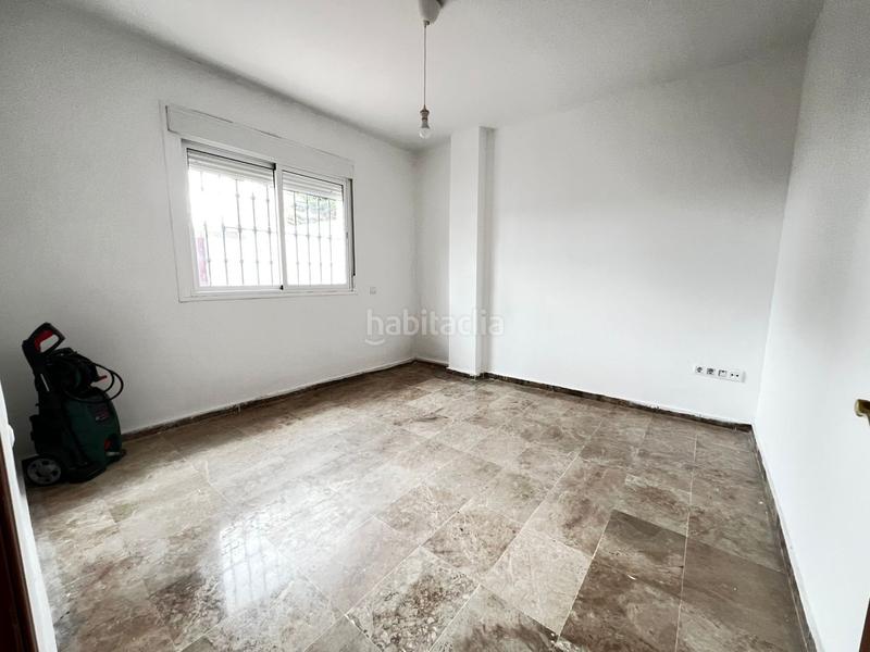 Foto 60dd2b61-5080-4d3c-b060-0442589963d9. Maison jumelée avec chauffage parking dans Espartinas pueblo Espartinas