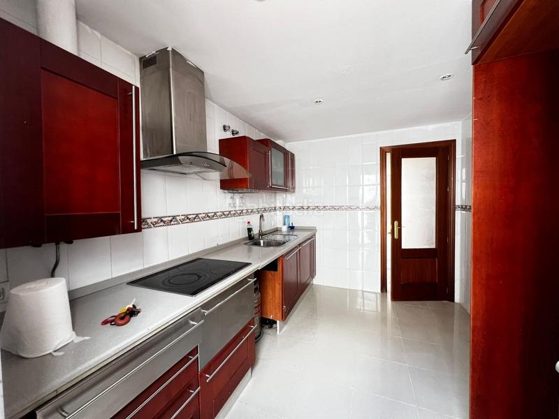 Foto ab21fe7e-d50e-4f61-a3ce-3633d96ada06. Maison jumelée avec chauffage parking dans Espartinas pueblo Espartinas