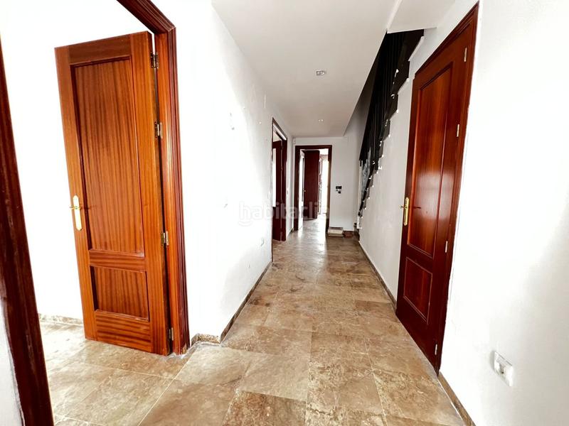 Foto f4c65473-5d86-4555-af83-d736e57cd506. Maison jumelée avec chauffage parking dans Espartinas pueblo Espartinas