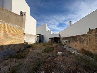 Chalet en Salteras. Oportunidad de vivienda para reformar en salteras!!!