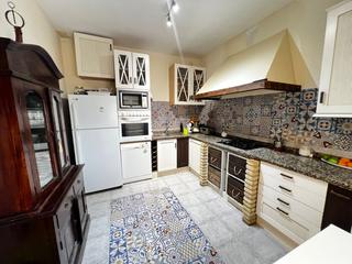 Casa adossada a Espartinas Pueblo. Acogedor adosado en espartinas lista para entrar a vivir