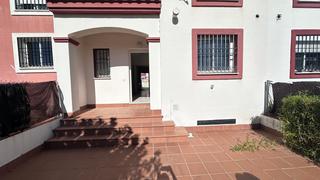 Casa adosada en Huévar. Preciosa casa en huevar con sotano