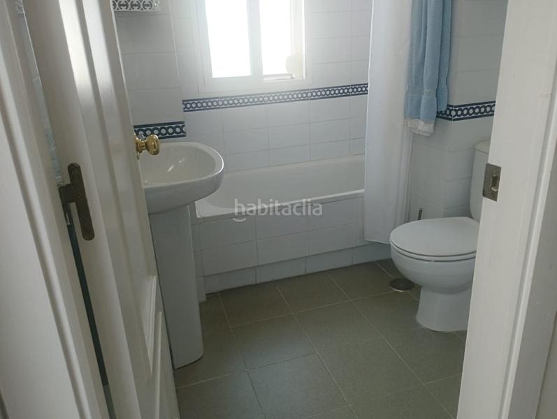 Foto 6105180a-4010-48c1-95ee-7e59173c7592. Maison avec parking dans Castilleja de la Cuesta