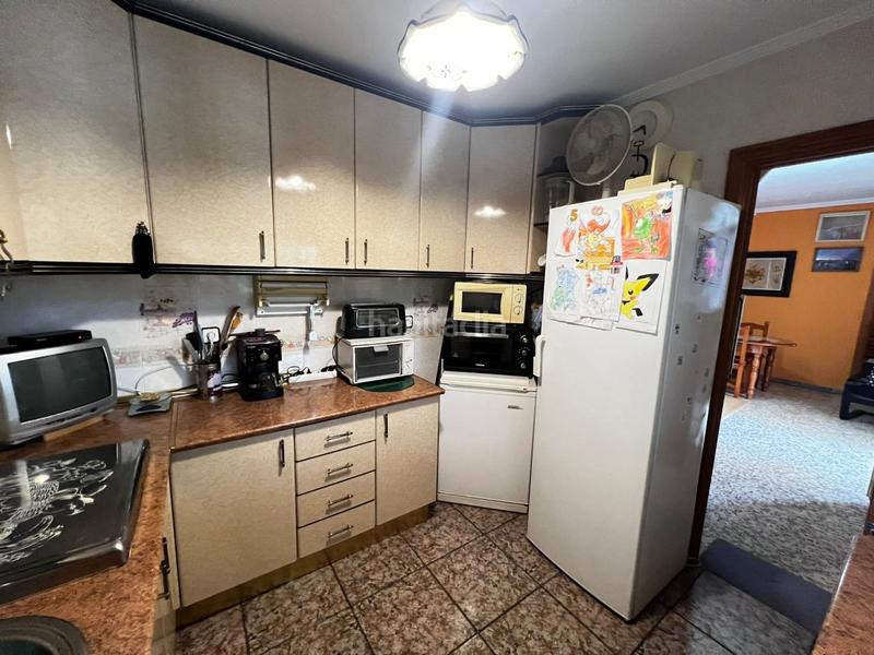 Foto 641f53fe-c83f-4bb6-9ed2-bb23ace81762. Chalet  con gran parcela, piscina, cocina exterior y garaje. tranquilidad y confort. en Espartinas