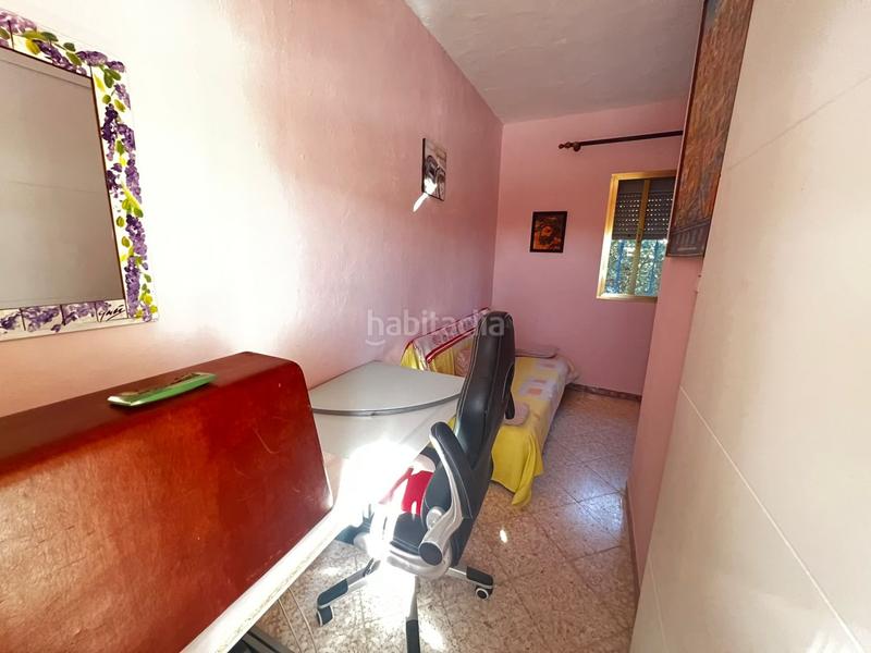 Foto 75824df6-58a3-4c1d-8384-03f858002237. Chalet  con gran parcela, piscina, cocina exterior y garaje. tranquilidad y confort. en Espartinas