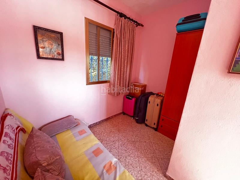 Foto ccd02ba1-3c87-4a99-bc79-fd8a364c15cc. Chalet  con gran parcela, piscina, cocina exterior y garaje. tranquilidad y confort. en Espartinas