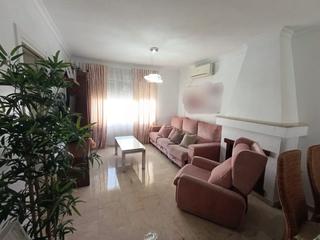 Maison jumelée à Bollullos de la Mitación. Encantador chalet pareado en bollullos de la mitación  220.000