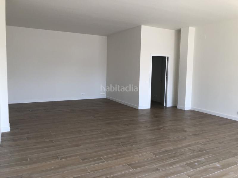 Foto 855e924f-c072-478a-a304-a1f3ca3a7e71. Alquiler local comercial no venta, ni alquiler opcion a compra, solo alquiler. local comercial en alquiler en avenida pero mingo. dispone 65 metros diáf en Sevilla