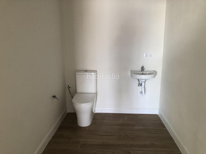 Foto 5e2e707c-8cd7-40c9-940a-65be683e1e11. Lloguer local comercial a Torreblanca Sevilla