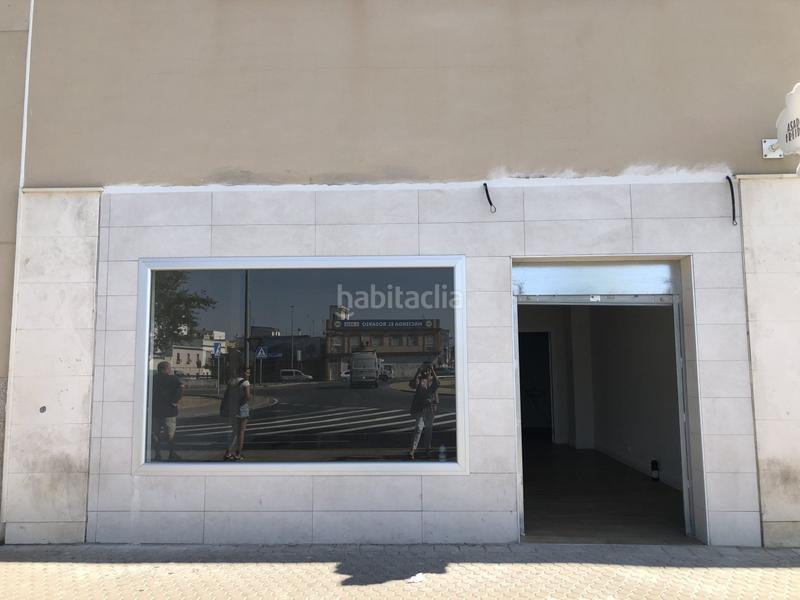 Foto 88d4f28a-46d2-4384-ad20-b94c1a31192e. Lloguer local comercial a Torreblanca Sevilla