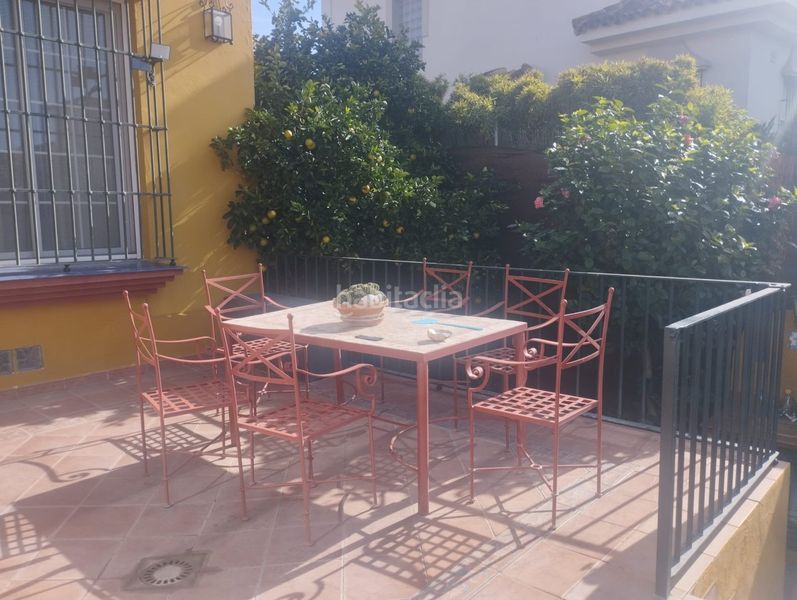 Foto 82d56a7c-6d14-40c4-a93d-1c10e6bcb9ff. Xalet amb calefacció aparcament piscina a Zona Universitaria Bormujos