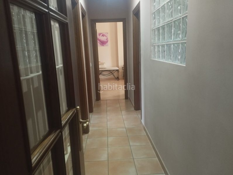 Foto a790ac1b-1236-47d9-b5fb-365efca8805f. Xalet amb calefacció aparcament piscina a Zona Universitaria Bormujos