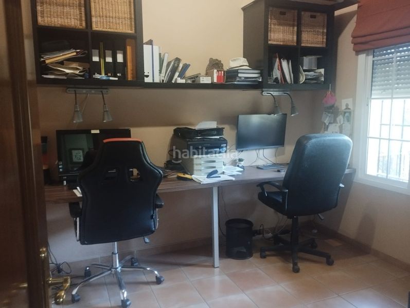 Foto dcee914a-25e3-4b52-9400-0adac7f834d4. Xalet amb calefacció aparcament piscina a Zona Universitaria Bormujos