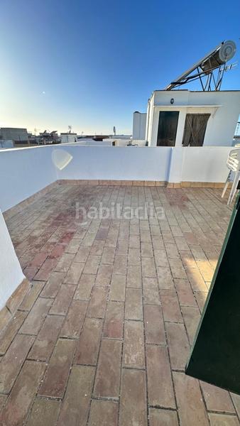 Foto 7bcd0ecc-1091-433c-9bd1-60ba095484be. Semi detached house with parking pool in Valencina de la Concepción