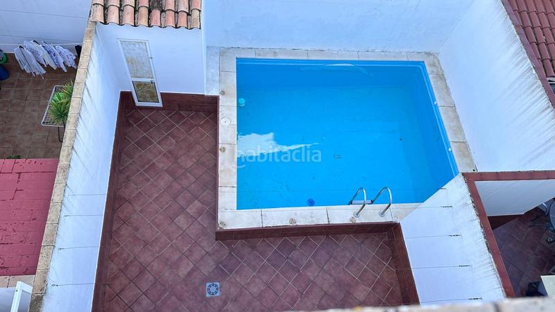 Foto be4cd218-1239-498e-8f59-d33f23c37901. Semi detached house with parking pool in Valencina de la Concepción