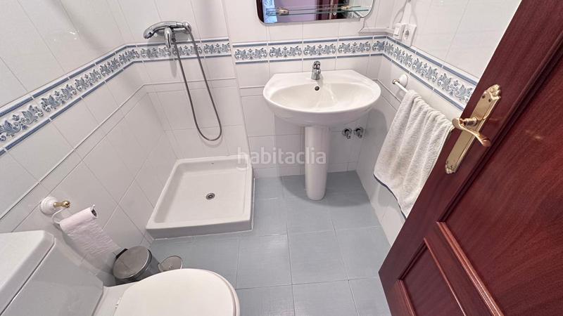 Foto c857386a-8fcc-4fe1-bc53-c6a69f276d86. Semi detached house with parking pool in Valencina de la Concepción