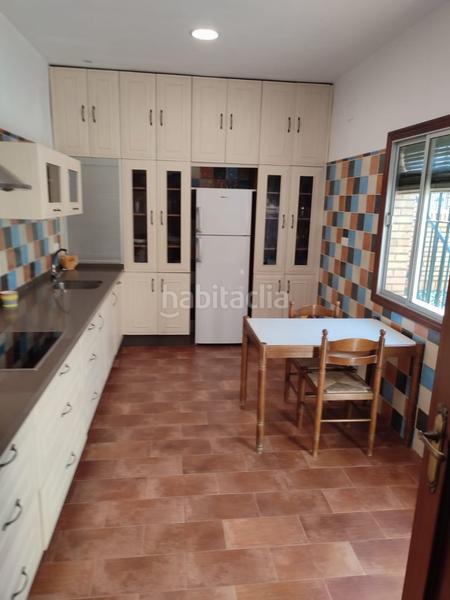 Foto 724af9d6-5061-41f9-a425-2fb15419666e. Casa adossada amb calefacció a Olivares