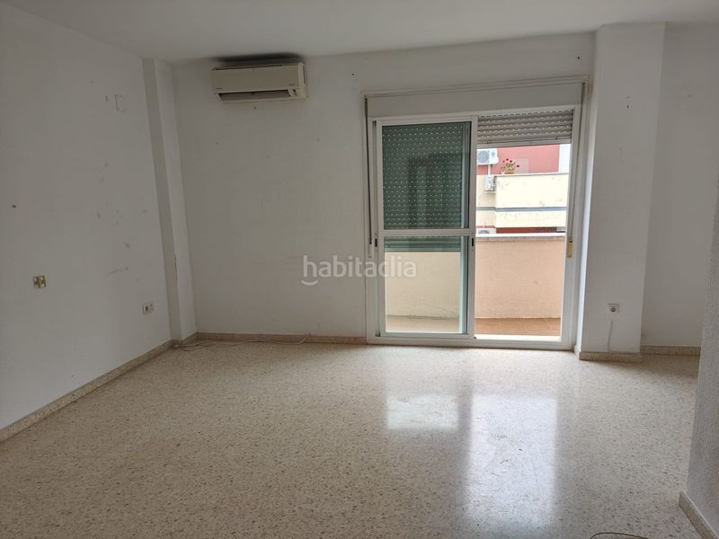 Foto 0d645b4b-1848-4f2d-ba89-c09f3eb5b6f7. Pis amb aparcament a Aljamar Tomares