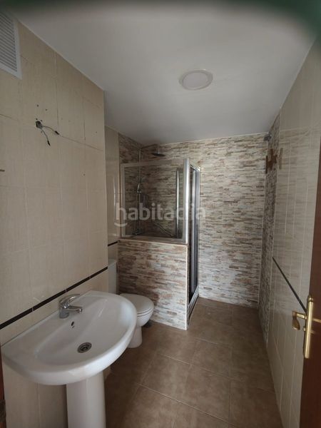 Foto 625b84da-271a-4327-a798-d6d1f56833f0. Pis amb aparcament a Aljamar Tomares