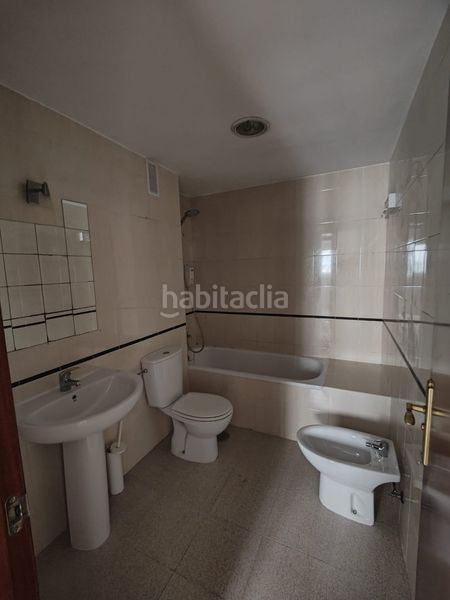 Foto a6af771b-5989-4f04-9cd4-d40c0c3e5c29. Pis amb aparcament a Aljamar Tomares