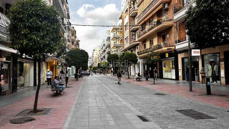 Foto 0e082066-cb9f-445a-be02-f38b54da6c6e. Pis amb calefacció a Los Remedios Sevilla