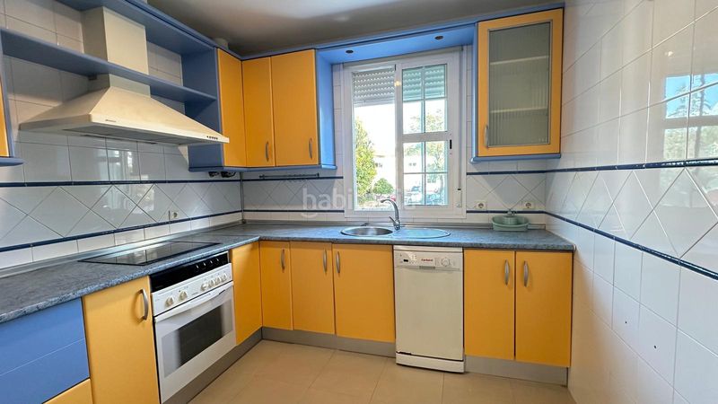 Foto 2da2fa0c-b6a8-4d56-bacf-ef79ff202dbc. Dúplex a Coria del Río