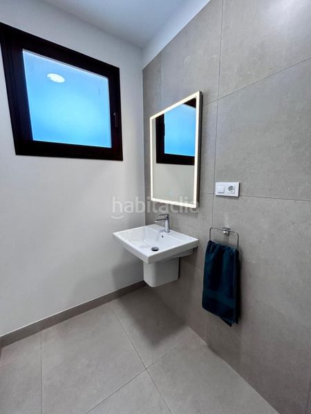 Foto b064476a-5997-432f-8c3e-5527388944fb. Pis amb calefacció a Barrio del Nervión Sevilla