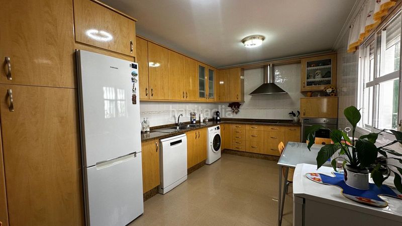 Foto aa6a846f-962f-4ca3-a909-14885842a0cc. Casa adossada amb aparcament a La Cruz Camas