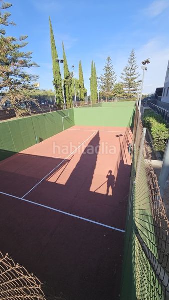 Foto 99d22a9e-7e84-4349-8b6c-44ef5bc790ac. Pis amb calefacció piscina a Avenida Juan Diego Bormujos