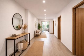 Casa adossada a Coria del Río. Gran oportunidad en coria del río  vivienda con enormes posibili