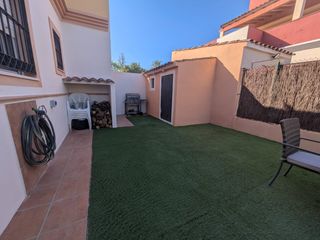 Maison à Aznalcázar. Descubre la joya escondida en el corazón de aznalcázar, una enca