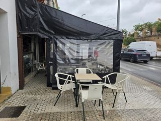 Alquiler Local Comercial en Castilleja de la Cuesta. Se traspasa bar en pleno funcionamiento en castilleja de la cues