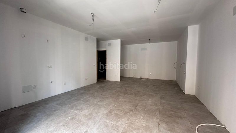 Foto a5e1dbe9-2f7c-4ae2-a815-199abe686c3c. Edifici a Los Remedios Sevilla