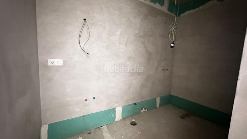 Foto df7bc566-34aa-4023-9304-04efcc01502d. Edifici a Los Remedios Sevilla