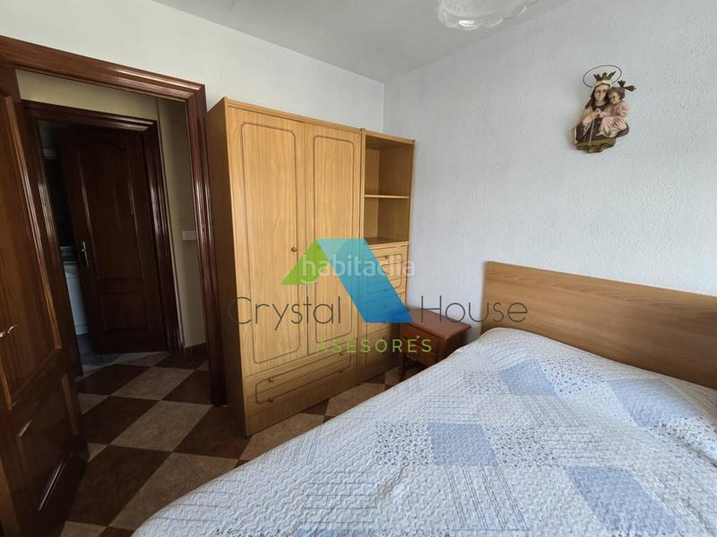 Foto bde3d944-2859-4414-9a4d-a359cf9a0679. Piso amplio piso con vistas despejadas en carranque en Málaga