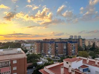 Flat in Los Guindos - Parque Mediterráneo - Santa Paula. Espectacular vivienda reformada en la paz