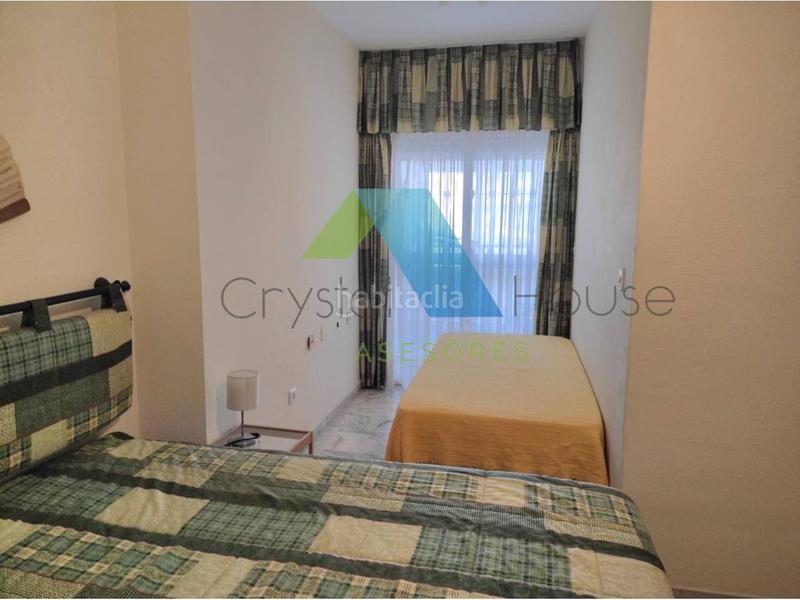 Foto 7a0a0287-069a-4235-bc58-f536643e7f18. Rent flat with parking in Parque Ayala - Jardín de la Abadía - Huelín Málaga