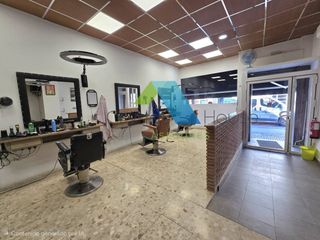 Local Comercial a Campanillas. Amplio local en campanillas con posibilidad de cambio a vivienda