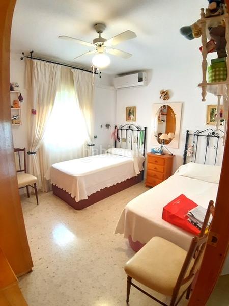 Foto 76c1b6d9-5527-4b1f-a1a4-152f78c8c9d7. Casa a schiera in calle recinto ferial 16 in Centro ciudad Fuengirola