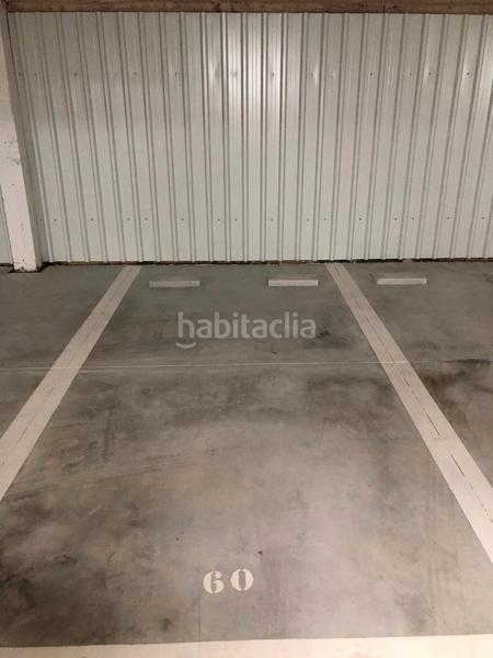 Foto fc1d3c7a-0821-4651-8f4b-c341cf663dfd. Alquiler piso en avenida juan gómez juanito 1 impecable piso 2 dorm/2 baños 4 planta centro en Fuengirola