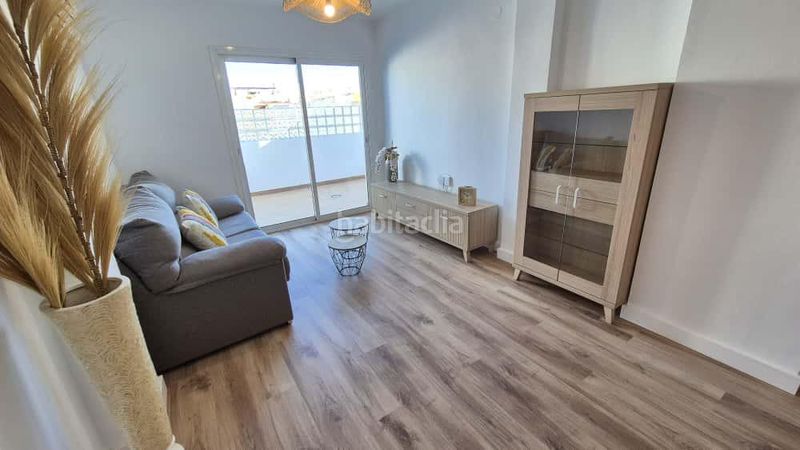 Foto 81a30757-daf4-4fa7-8ba4-ea5cdf29fa88. Ático en calle gladiolos 27 en Las Flores Mijas