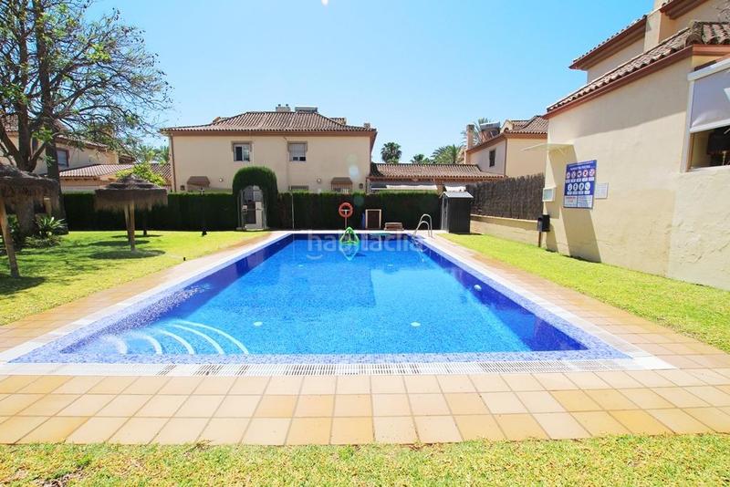 Foto 52566948-9835-4304-9abe-cddedf73fa54. Casa adossada amb calefacció aparcament piscina a Jerez de la Frontera