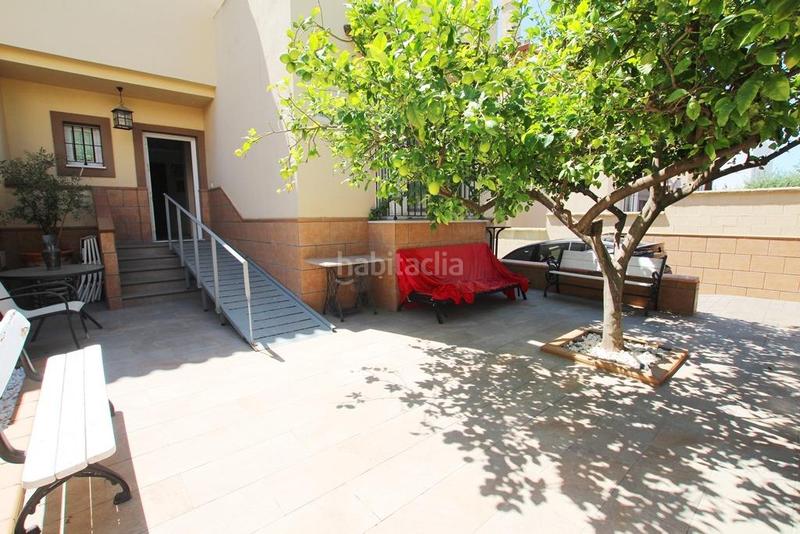 Foto 579a8b69-a550-49bb-afb3-5604b84ad356. Casa adossada amb calefacció aparcament piscina a Jerez de la Frontera
