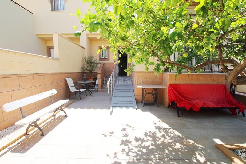 Foto 97b2c9ca-8a7e-4216-bba6-b1642d1b789d. Casa adossada amb calefacció aparcament piscina a Jerez de la Frontera