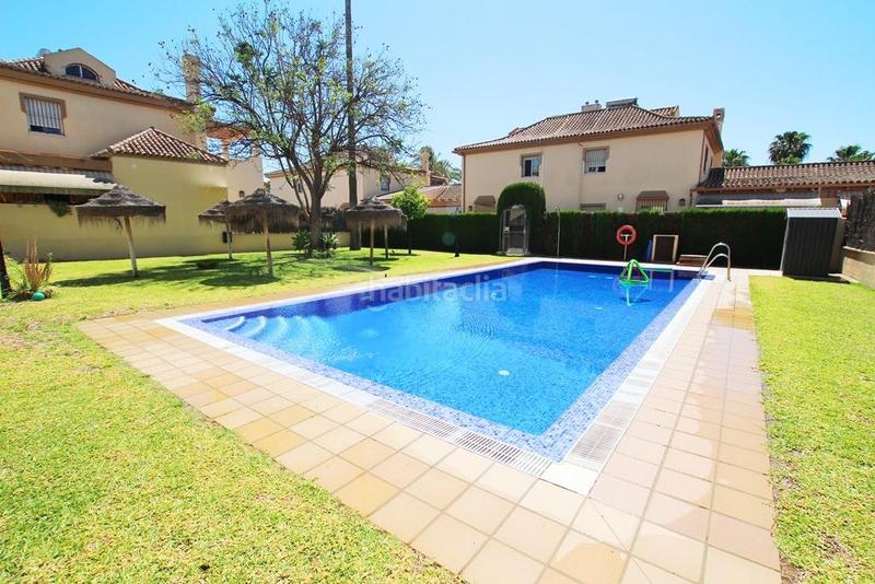 Foto e17179ae-d387-47f8-83ec-54074bc07f85. Casa adossada amb calefacció aparcament piscina a Jerez de la Frontera