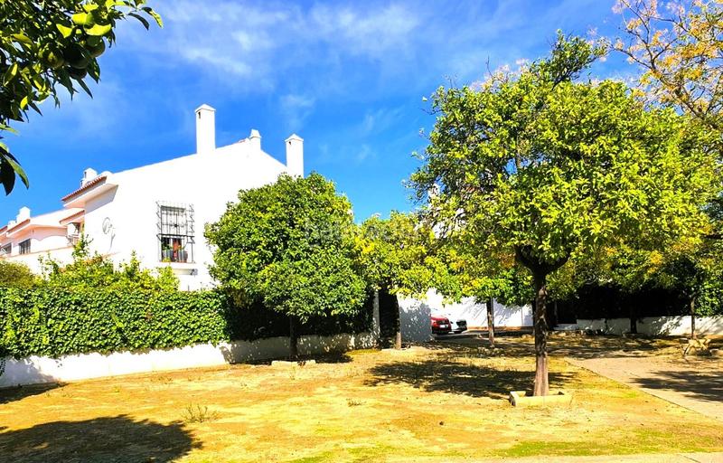 Foto e38f5ebd-e814-41e1-a4e4-24b93abfa20c. Casa adossada amb aparcament a El Altillo Jerez de la Frontera