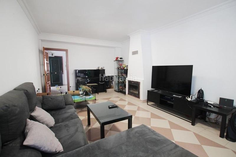 Foto f25cb6ae-1407-46ae-9748-350de5d7ee43. Casa a schiera con parcheggio in El Altillo Jerez de la Frontera