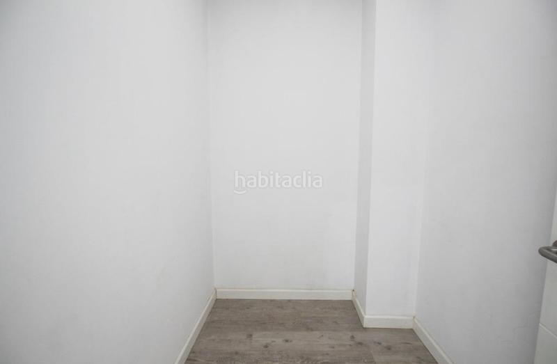 Foto 76c1aa34-f7ed-4985-98b0-4e619d08c1f4. Local comercial fantastico local en zona nazaret en Jerez de la Frontera