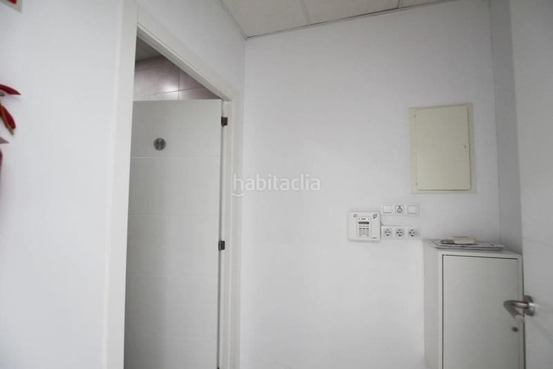 Foto cf61d143-fd2a-48ac-af37-13dfc8df3c01. Local comercial fantastico local en zona nazaret en Jerez de la Frontera
