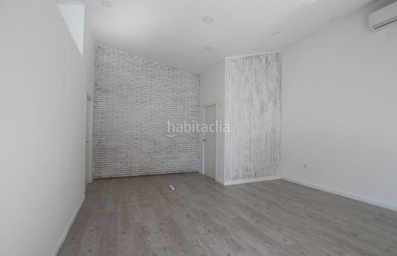 Foto e9d0e629-fd62-4586-98c4-acb5d604c175. Local comercial fantastico local en zona nazaret en Jerez de la Frontera